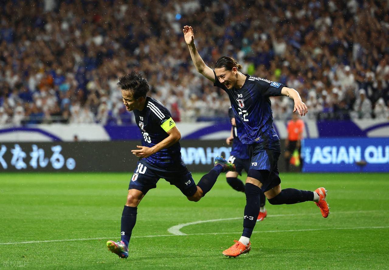 拜仁险胜曼城,拉莫斯扑点救主亚洲杯 拜仁险胜曼城,拉莫斯扑点救主亚洲杯