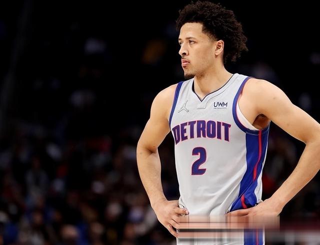 NBA球队经理谈判签约顶级自由球员