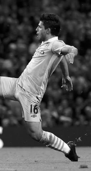 瓦伦西亚血洗加拿大,阿奎罗高光表现的简单介绍 瓦伦西亚血洗加拿大,阿奎罗高光表现的简单介绍