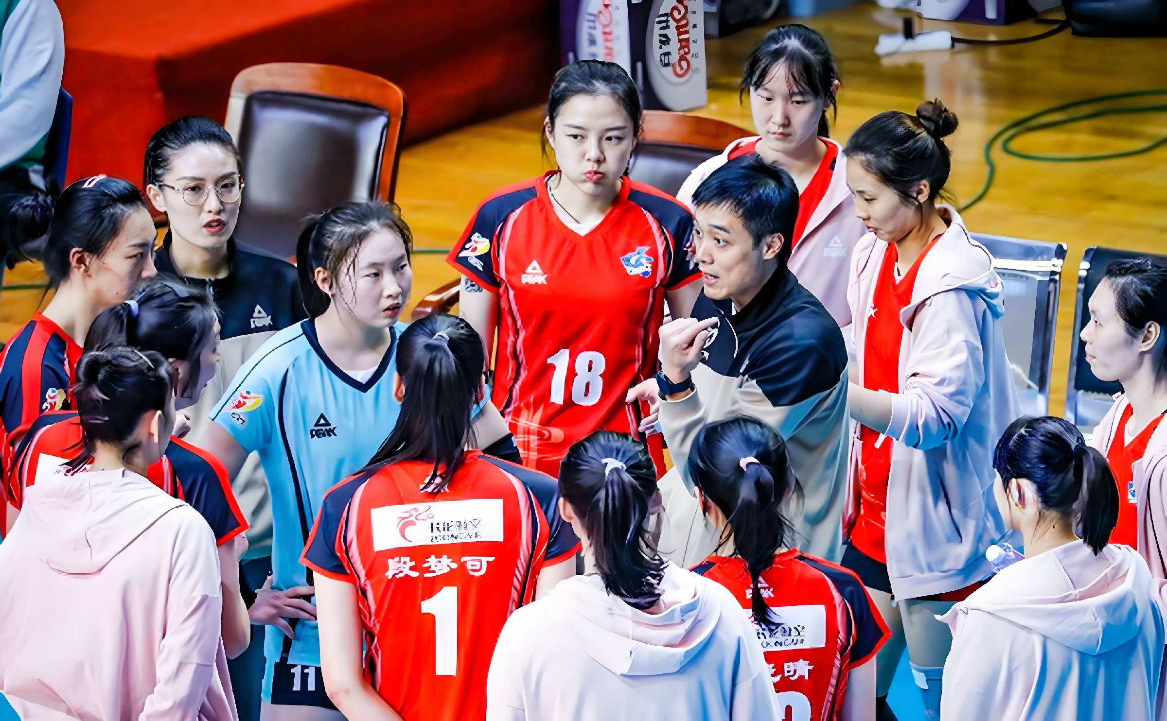 华体会登录-排球小组赛落幕，强队悉数晋级